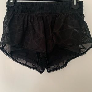 lululemon City Sky Run By Short - women's size 2